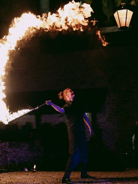 Vous voulez impressionner vos invités le jour de votre mariage ?
Offrez-leur un moment qu’ils n’oublieront jamais.
Je propose des spectacles uniques pour sublimer votre soirée :
🔥 spectacle de feu
⚡️ show LED
🎩 magie
Parfait pour surprendre vos invités et créer une ambiance magique pendant votre mariage.
📩 Contactez-moi pour créer un moment sur mesure pour votre événement.
Un grand merci à :
📸 le photographe pour ces magnifiques images @celynekpro
💐 la wedding planner pour l’organisation parfaite @unmariageavotreimage
🏰 et l’incroyable château qui a accueilli cette soirée magique @chateaulucens
#mariage #mariagefrance #weddingfrance #weddingentertainment #animationmariage spectacledefeu showled magie magicien artistedefeu weddinginspiration evenementiel mariagedeconte weddingideas weddingplanner chateau